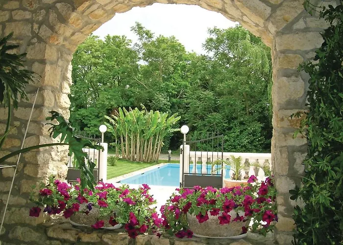 Сasa de vacaciones Les Nouelles *