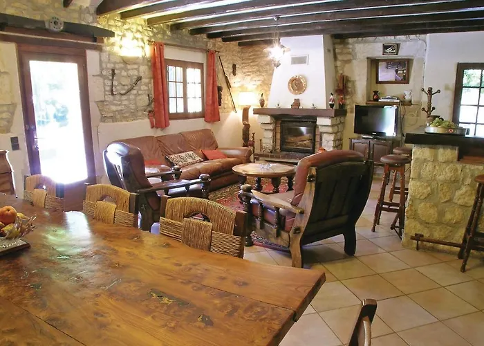 Сasa de vacaciones Les Nouelles